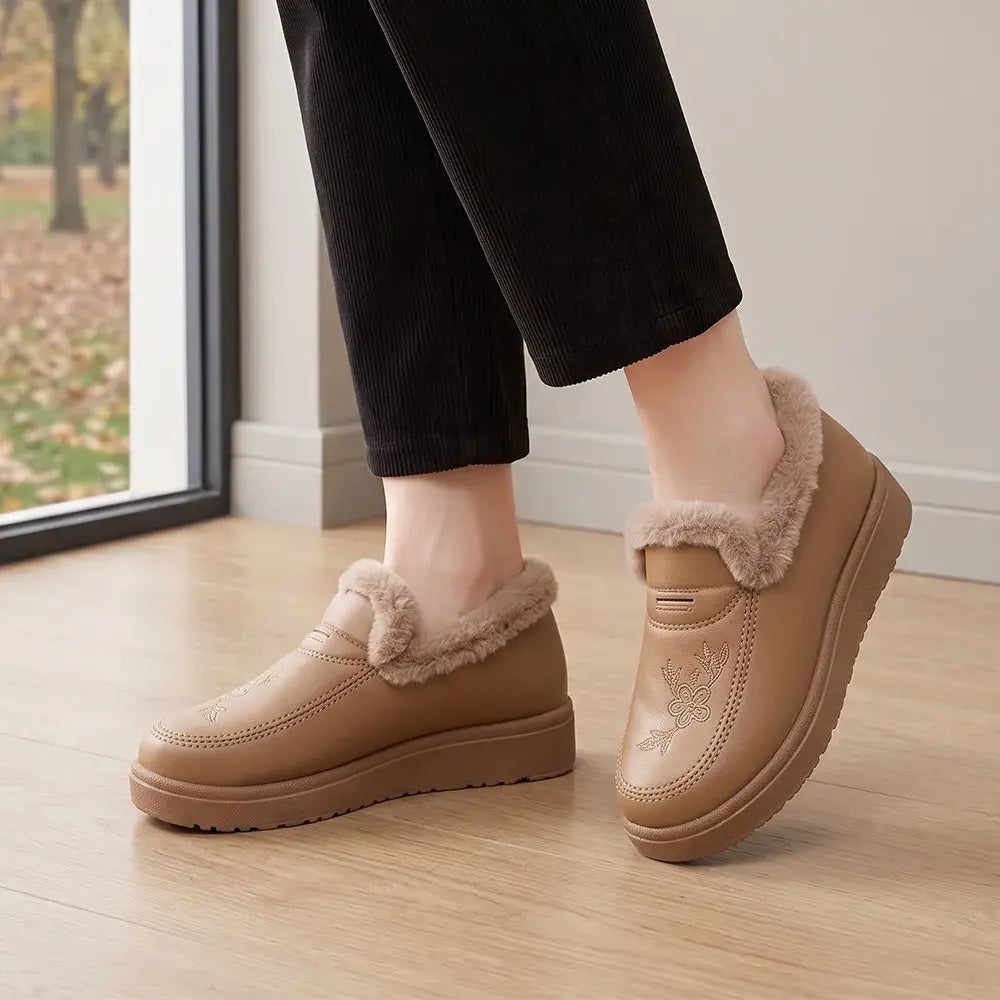 💥50% SLEVA✨【35-41】Zimní nové bavlněné boty pro maminky, zateplené, silná podrážka, protiskluzová měkká podrážka, pohodlné bezšněrové boty pro seniorky